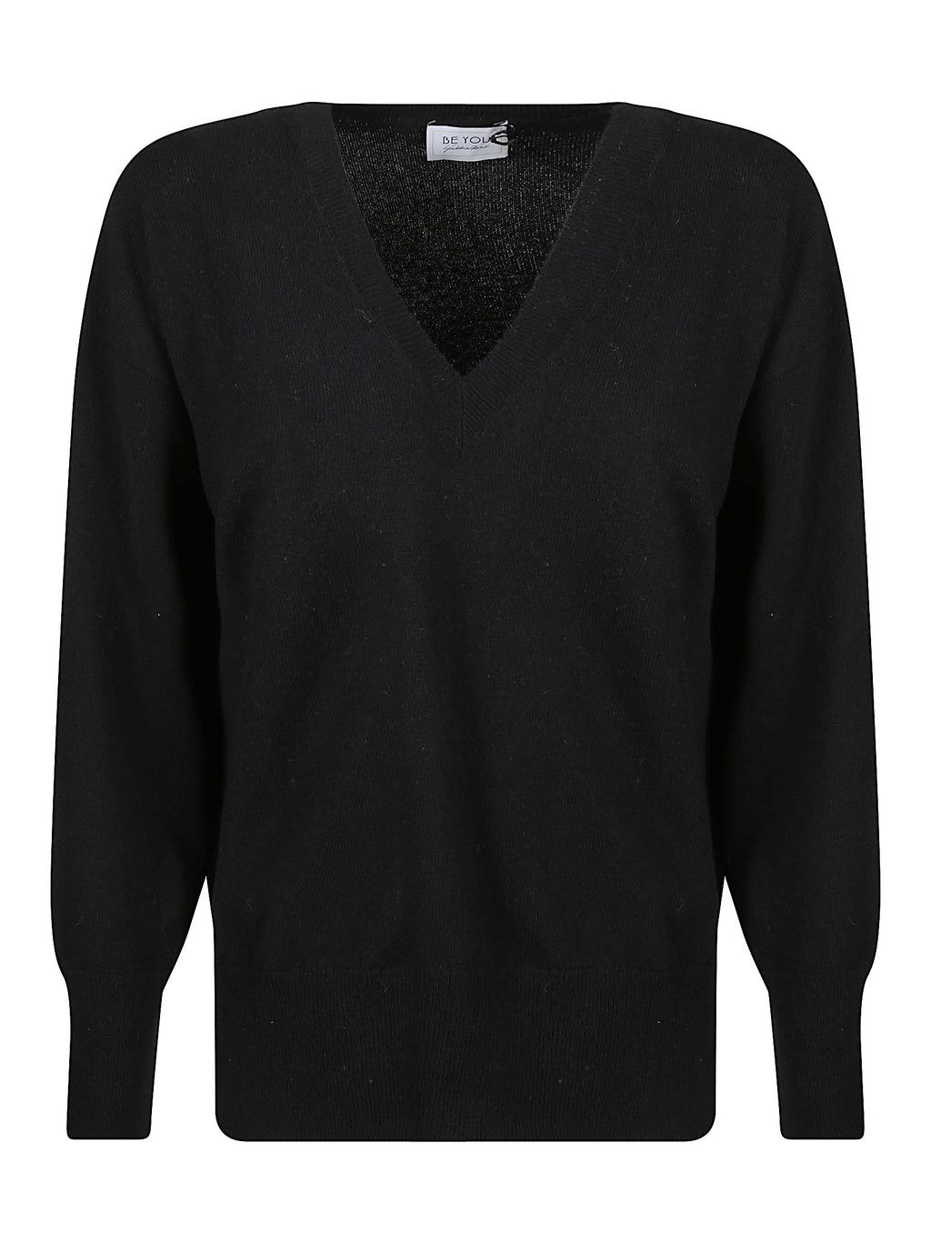 VNECK LADY 24