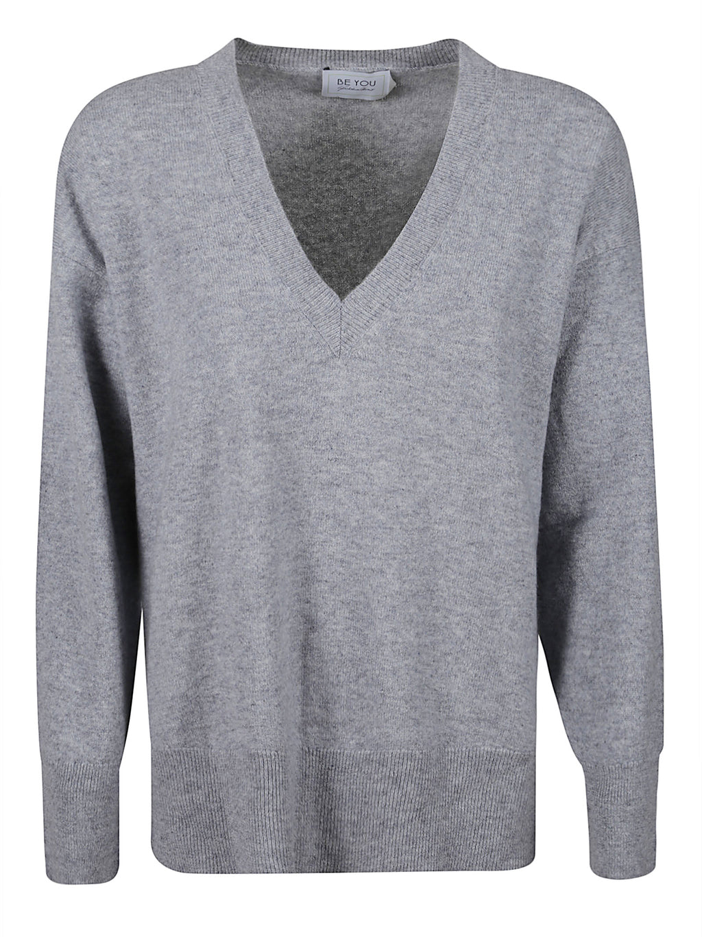 VNECK LADY 24