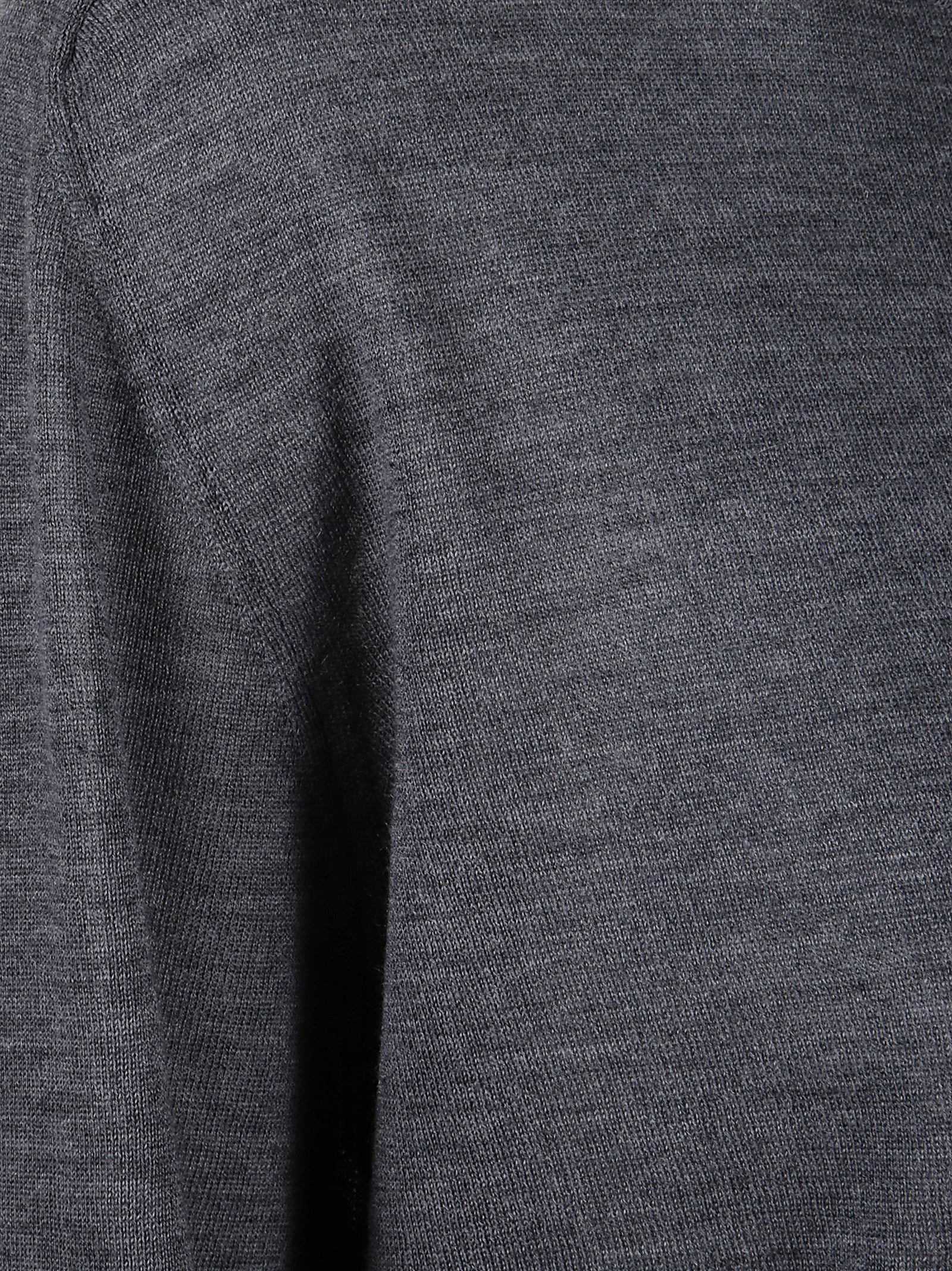 ANGUS FINE KNIT SWEATER