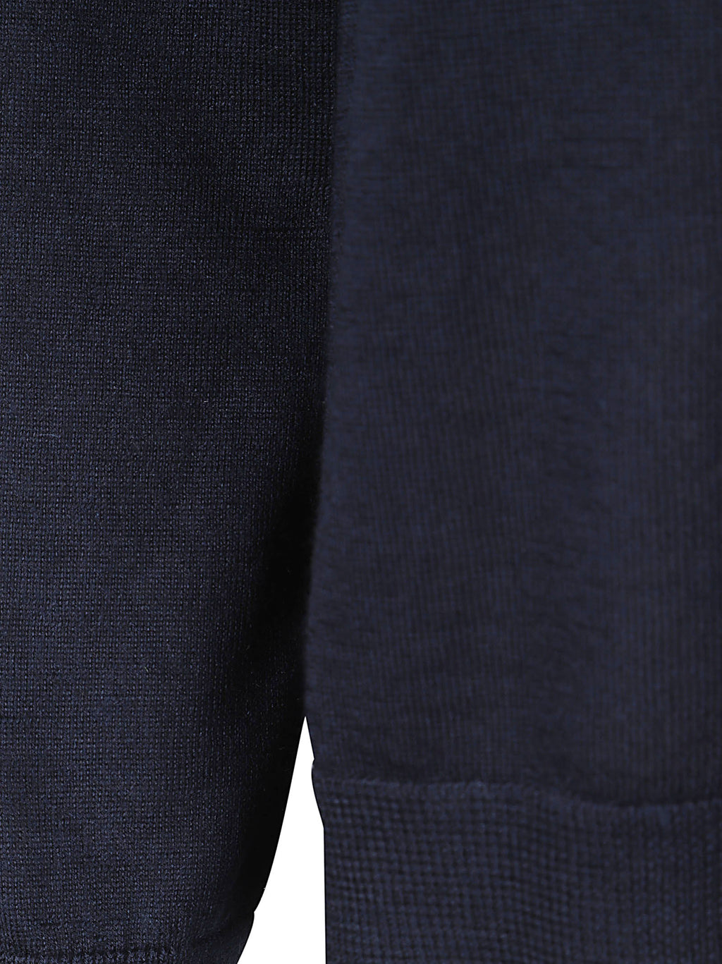 roundneck sweater