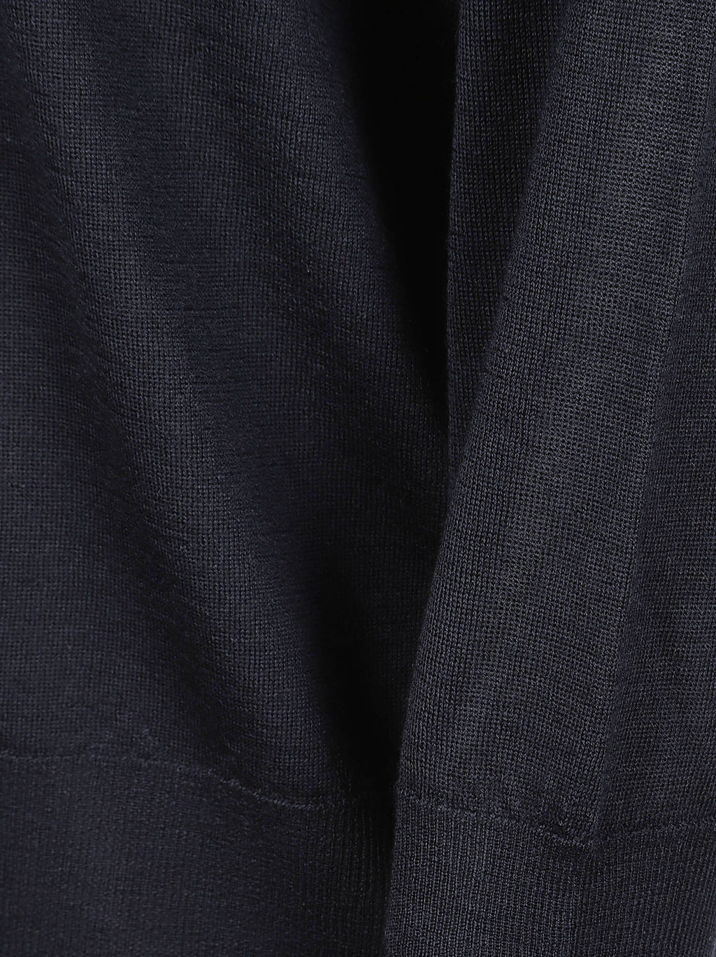 PLAIN KNITTED CREWNECK SWEATER