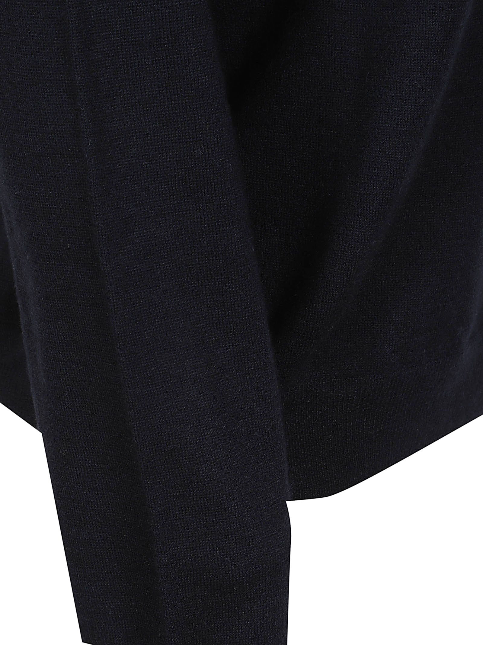 WOMAN PLAIN KNITTED VNECK SWEATER