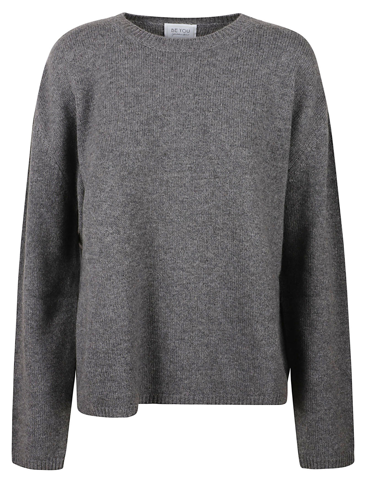 ROUND NECK