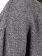 ROUND NECK
