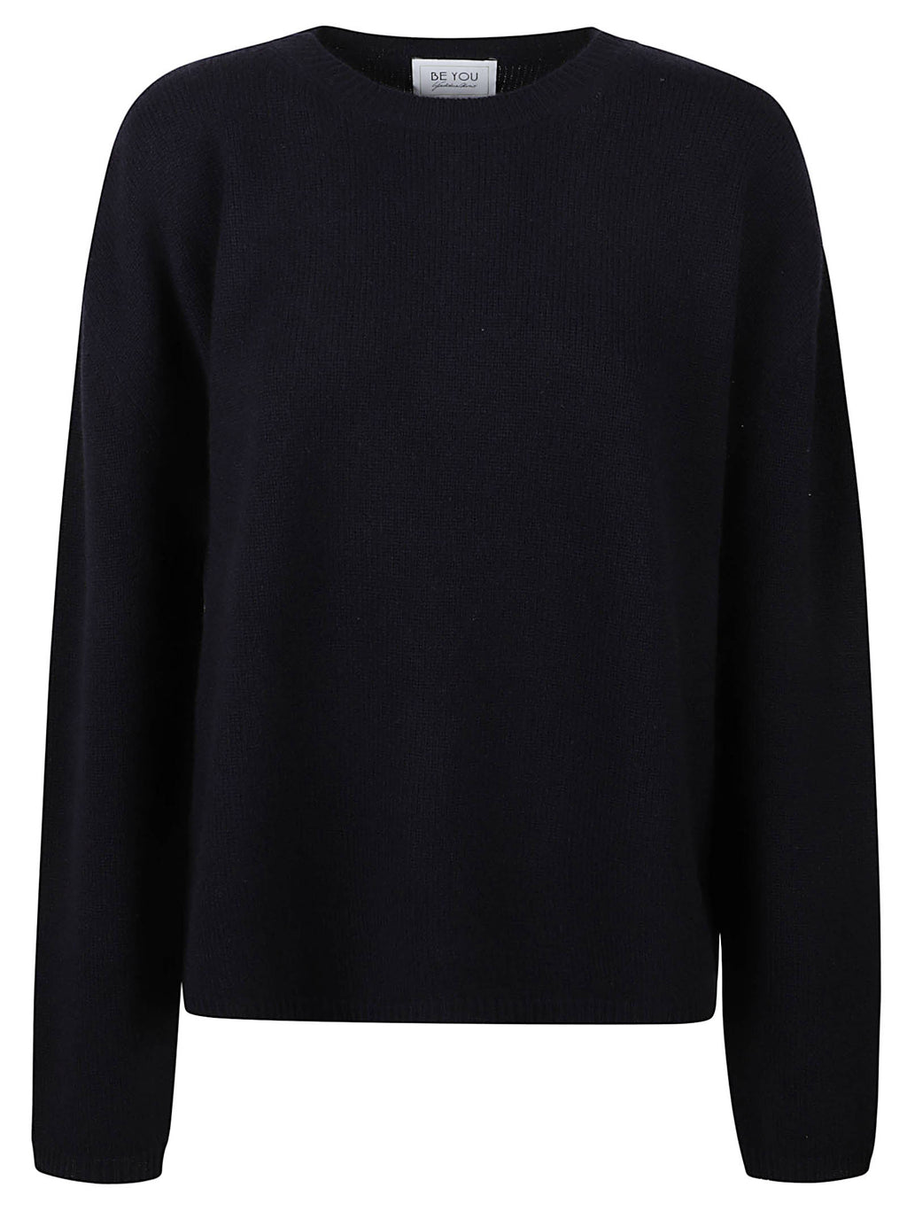 ROUND NECK