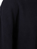 ROUND NECK