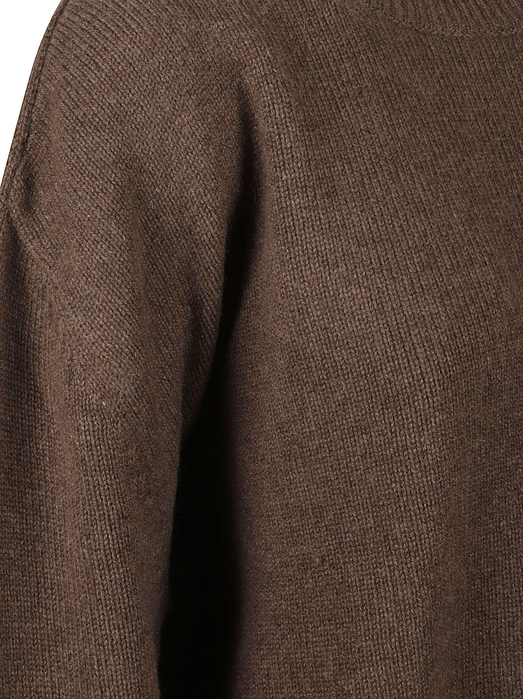 ROUND NECK