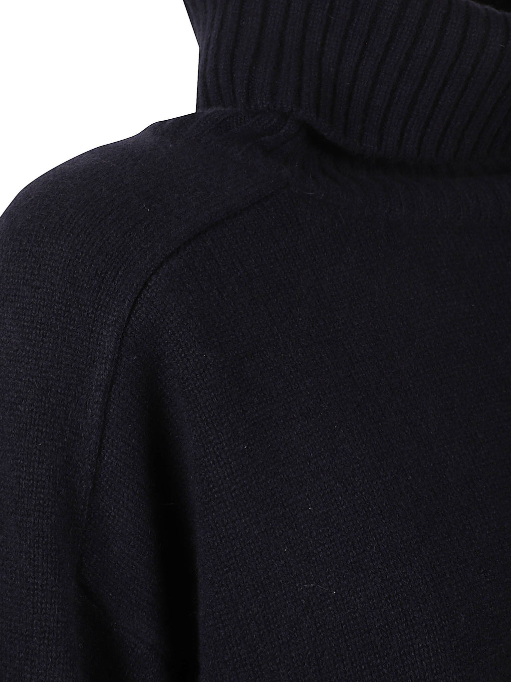 TURTLE NECK