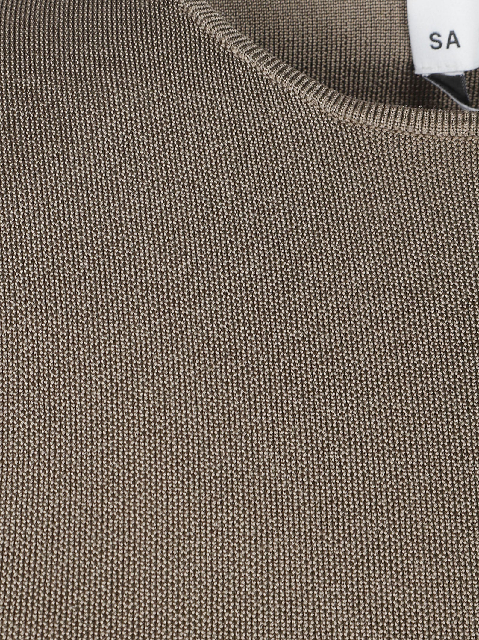 SCULPTED SHOULDER TOP