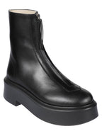 ZIPPED BOOT I