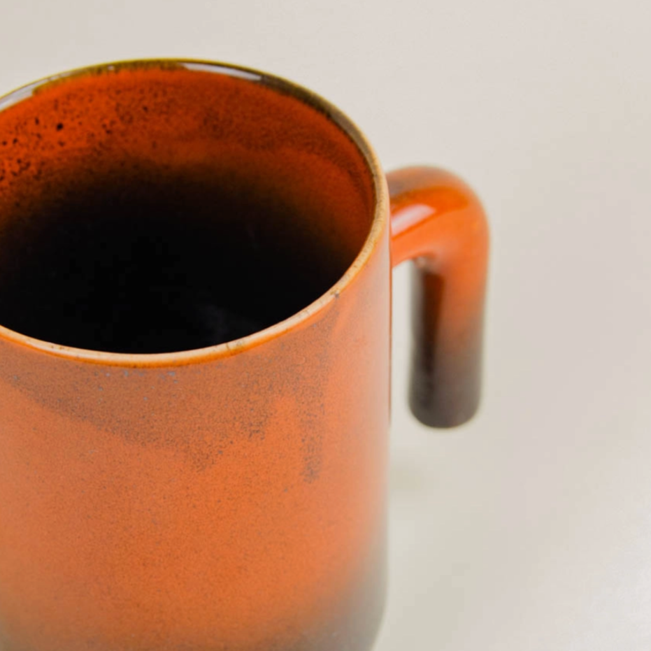 TAZZA HOA BIEN