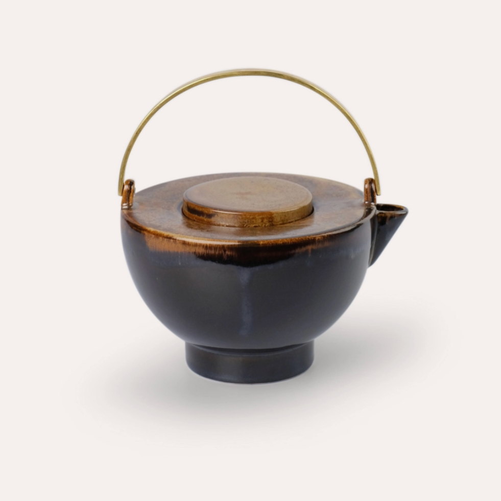 TEIERA CON MANICO IN OTTONE