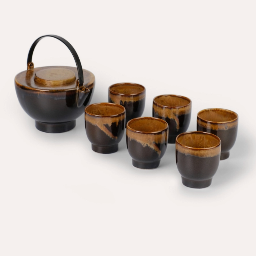 TEIERA CON MANICO IN OTTONE